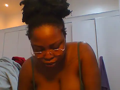 TwerkingTemptress online show from May 5, 10:57 pm