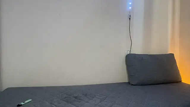 HotBabyCouple  online show from June 5, 5:22 am