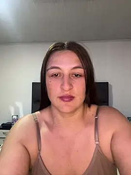 karolsuit online show from May 4, 11:08 pm