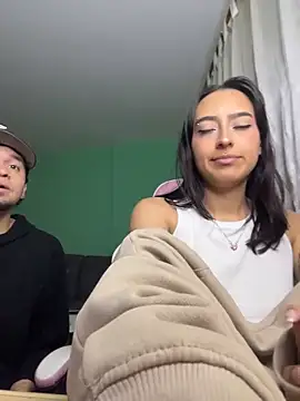 hotlatinocouple   online show from June 3, 12:01 am