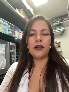 MIA ROSSEEE online show from July 30, 2:40 pm