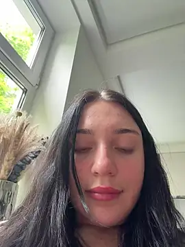LucyHotty  online show from June 18, 3:28 pm
