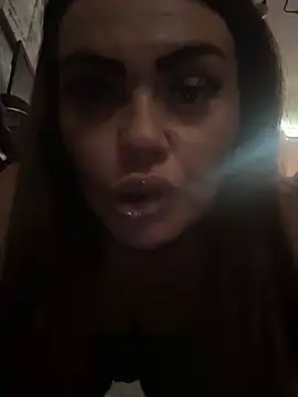 peaches0102 online show from April 10, 12:22 pm