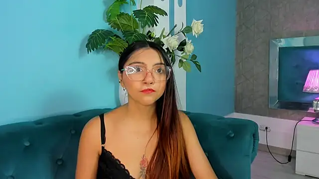 AshleeyRoberts online show from May 16, 1:32 pm
