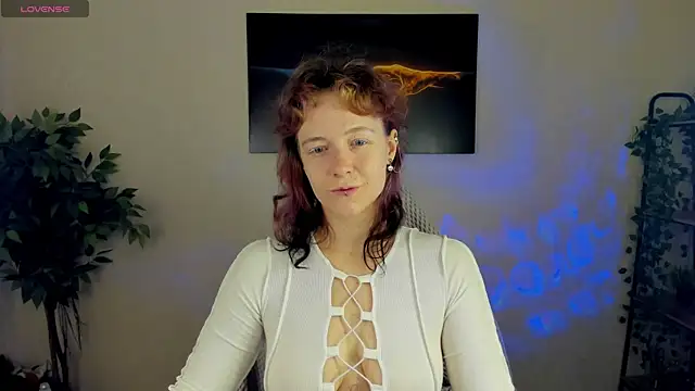 Ricki Bloom online show from July 29, 1:05 am