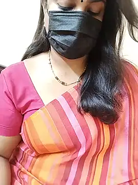 Stephaniee27 online show from July 28, 11:17 am