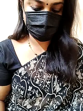 Stephaniee27 online show from July 24, 1:09 pm