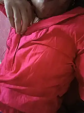 Tamilaunty35 online show from August 5, 4:02 pm