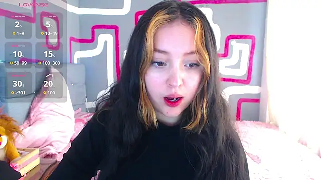 vero doll12 online show from May 1, 4:21 pm