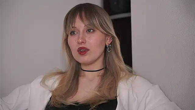 IdaEstel online show from April 13, 11:33 am