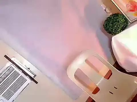 urcutie ellexxx online show from June 11, 2:53 am