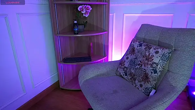 BrianaLane online show from July 28, 3:21 pm