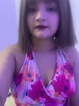 Karina PrettyHot69 online show from April 27, 10:51 pm