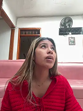 Kimmiebellarie online show from July 20, 1:24 pm