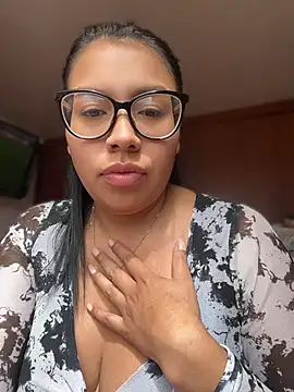 Iam-sophia27 online show from June 29, 7:13 pm