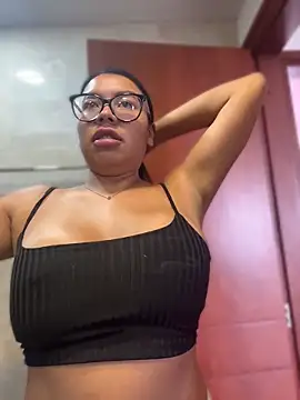 Iam-sophia27 online show from June 17, 5:03 pm