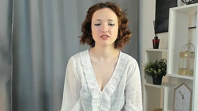 EvieEacho online show from April 12, 12:19 pm