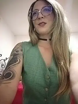 VALELUXX online show from May 13, 3:12 am