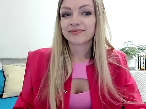 Severina7 online show from May 10, 7:05 pm