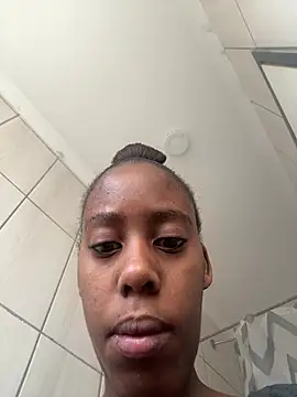 petite bee online show from July 20, 2:08 pm