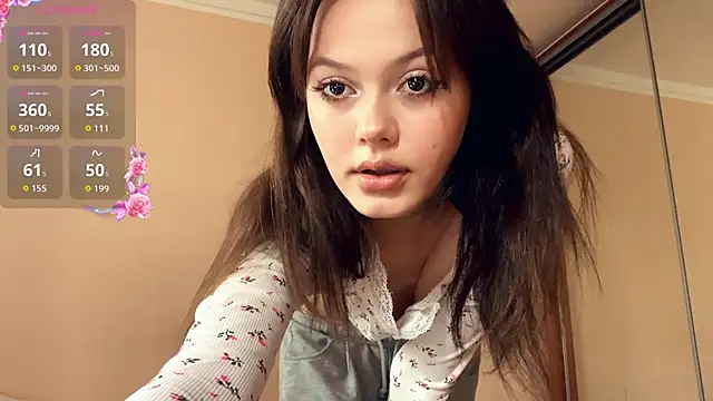 LaurenBlade online show from June 13, 8:23 am