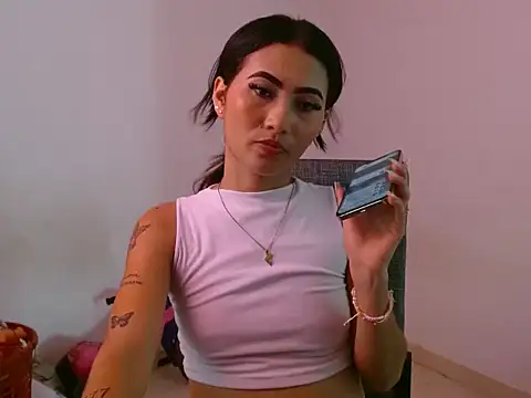 Dulcesexy18 online show from June 22, 9:34 pm