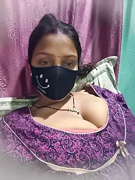 BaddieUnleashed online show from April 14, 7:47 pm