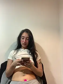 NickieCute- online show from May 8, 9:38 pm