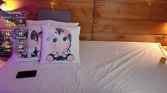 lily reeds online show from July 28, 7:39 pm