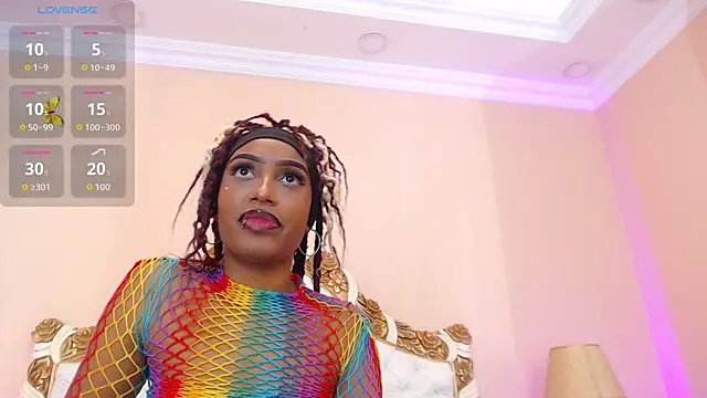 LissaTaylors online show from July 4, 8:05 pm
