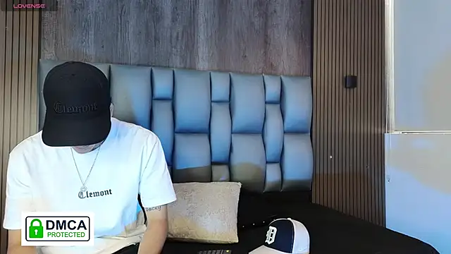 mohamed malik online show from April 25, 1:41 pm