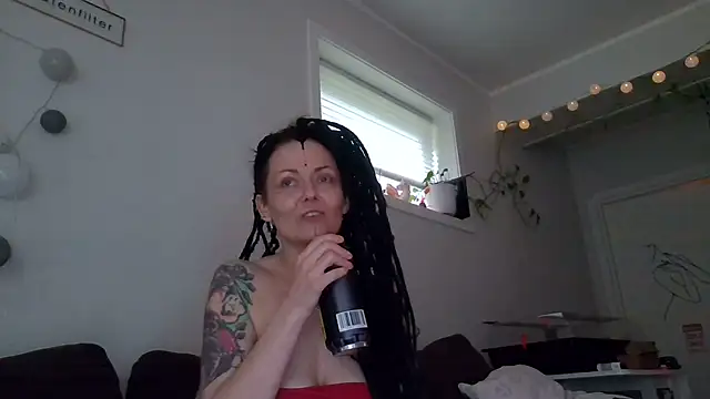 shyhornymommy online show from July 14, 2:05 am
