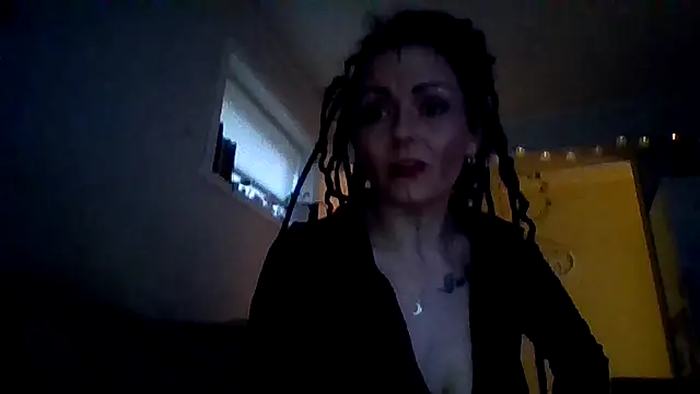 shyhornymommy online show from July 13, 3:40 am