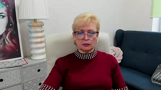 luna xfantasy online show from May 13, 6:52 am