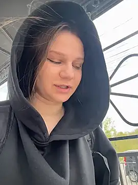 lilimip online show from May 7, 6:39 am