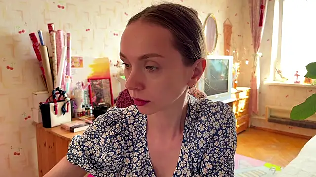 AdriannaBill online show from June 11, 2:14 pm