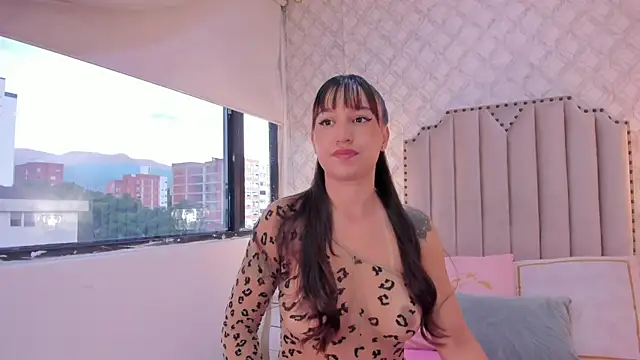 katherine glow online show from July 25, 11:06 am