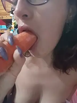 MillieGri22 online show from July 16, 3:11 am