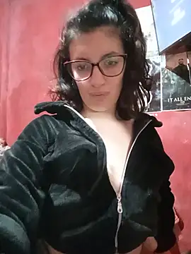 MillieGri22 online show from June 30, 1:05 am