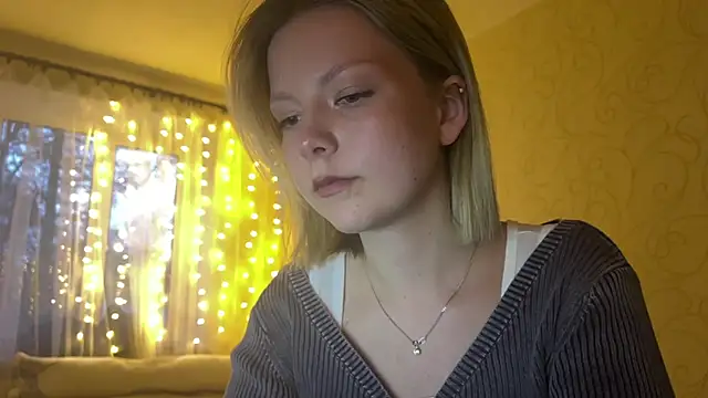 Tonya Silva online show from April 25, 5:43 pm