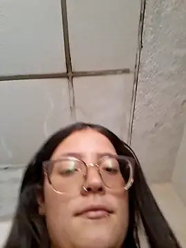 Backdoor Newbie online show from April 20, 9:51 pm