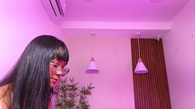 Cherry Vixen  online show from July 27, 6:05 pm