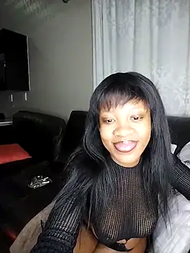 lulutiny online show from June 1, 4:09 pm
