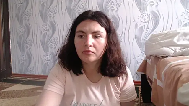 AlinaxJames online show from June 7, 11:50 am