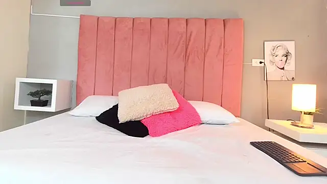 KARINA RUBY online show from April 17, 7:38 pm