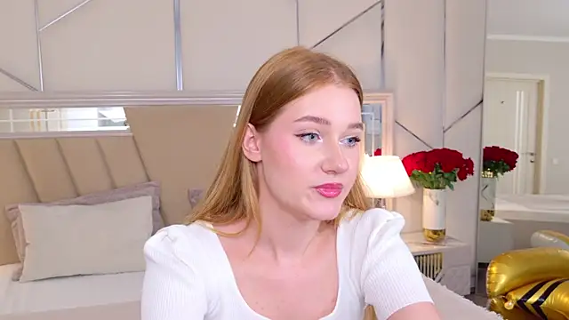 EmmiliRosse online show from July 14, 5:28 pm