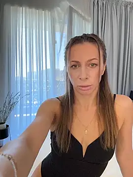 Mira Luna online show from July 26, 8:44 am