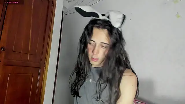 melany filly online show from May 11, 10:39 am
