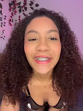 Daphnne Curly online show from June 6, 4:41 am