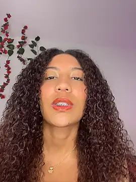 Daphnne Curly online show from July 5, 3:35 am